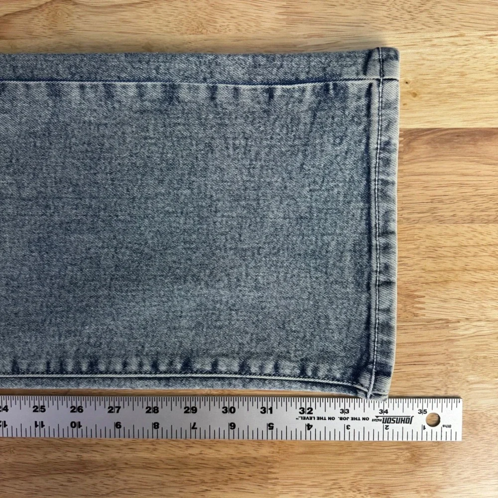 NEW True Religion Ricky Relaxed Straight Leg Jeans Mens 36x34 Light Blue Faded